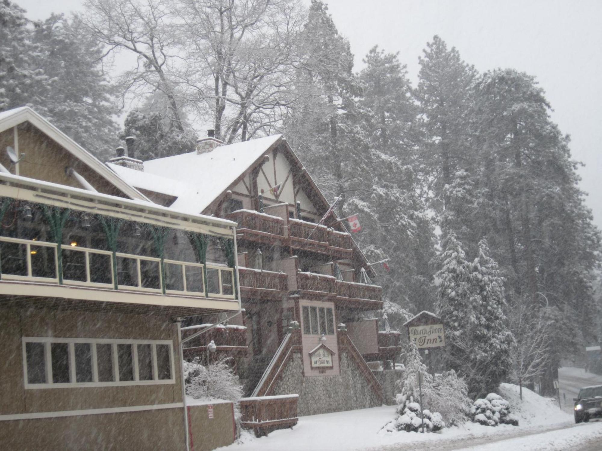 The North Shore Inn Crestline エクステリア 写真