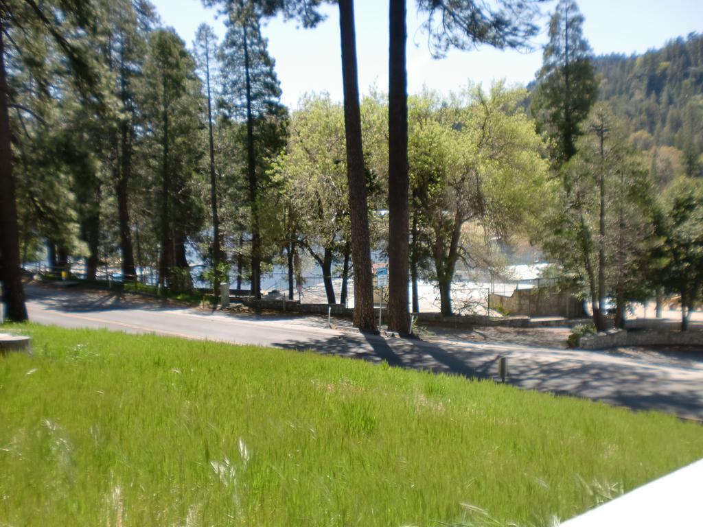 The North Shore Inn Crestline エクステリア 写真
