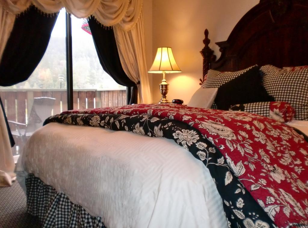The North Shore Inn Crestline エクステリア 写真