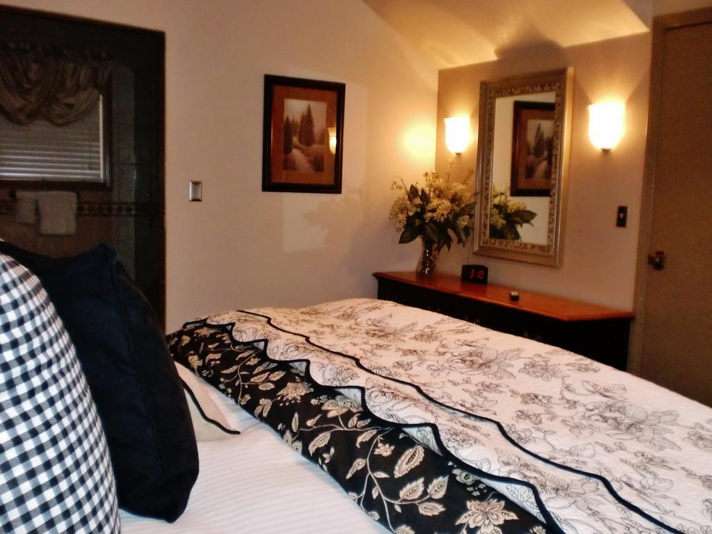 The North Shore Inn Crestline エクステリア 写真