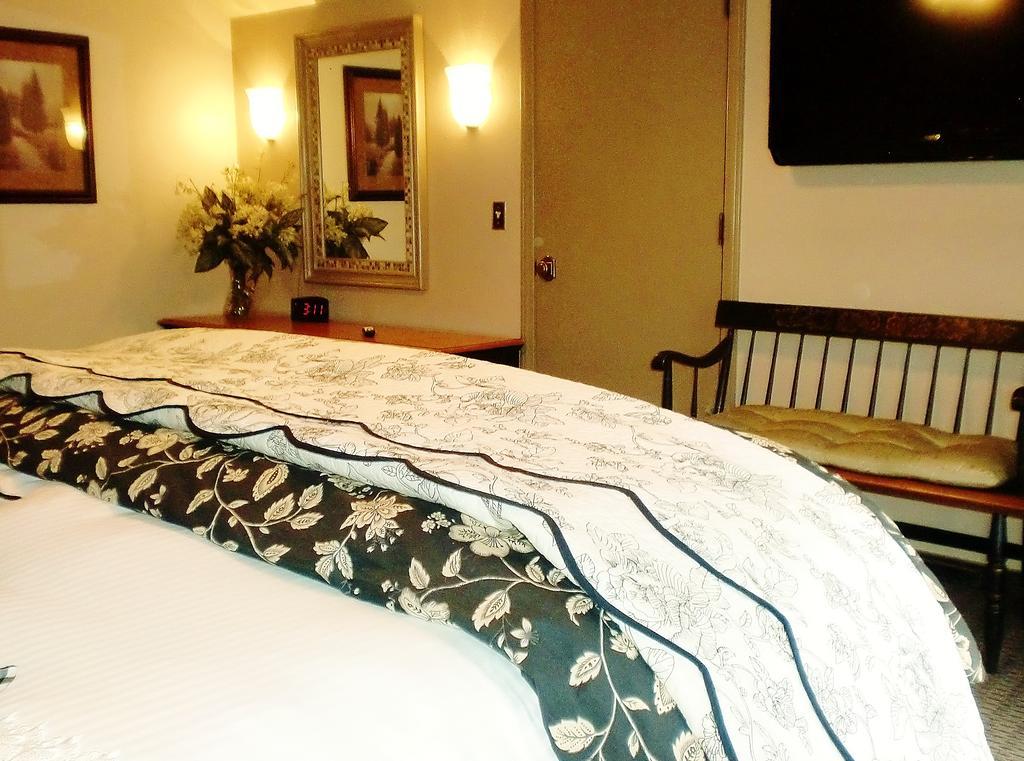 The North Shore Inn Crestline エクステリア 写真