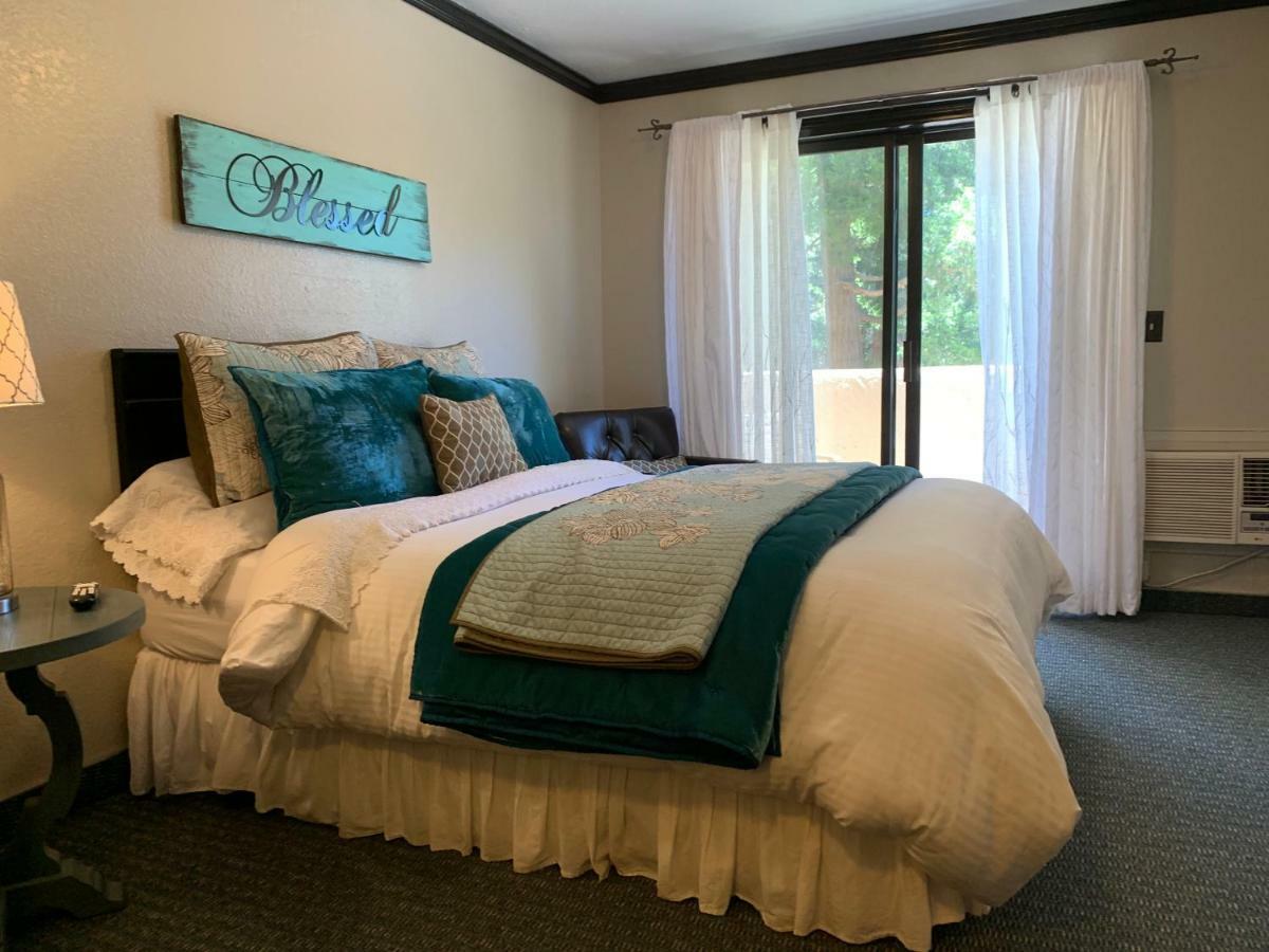 The North Shore Inn Crestline エクステリア 写真